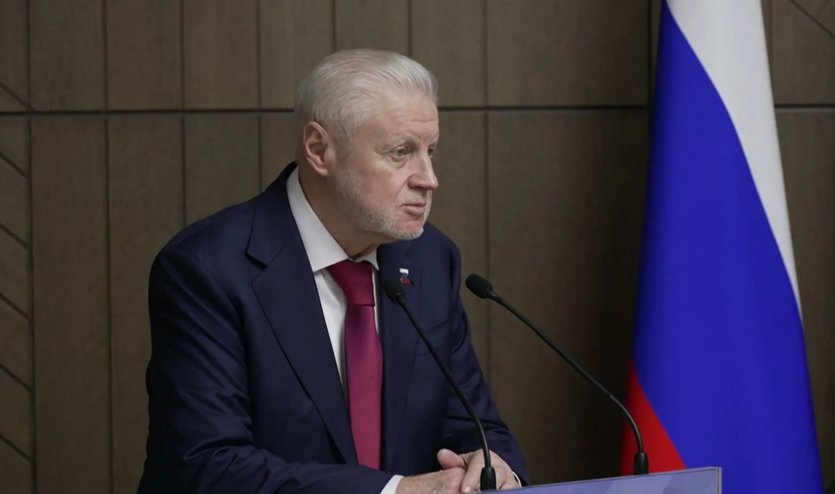 Миронов предложил закрепить пенсию на уровне 40% от заработка