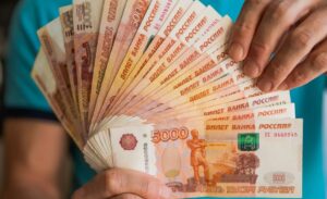 Золотые регионы: где в России платят больше 200 тысяч