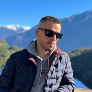 Андрей Шарук