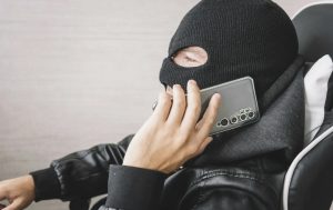 Мошенники придумали схему с вычетами от имени налоговой службы