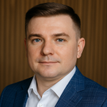 Максим Петров