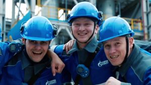 Нефтегаз обошёл всех: где в России платят больше всего